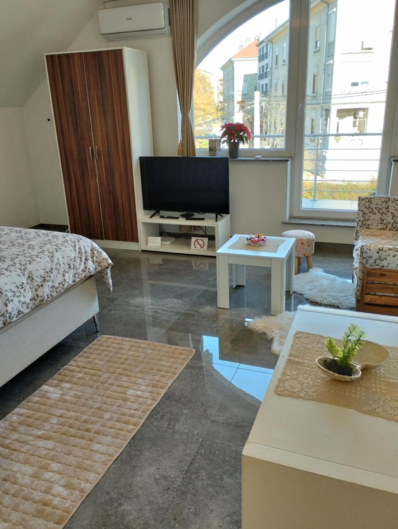 Apartma Azurre Postojna Exterior foto