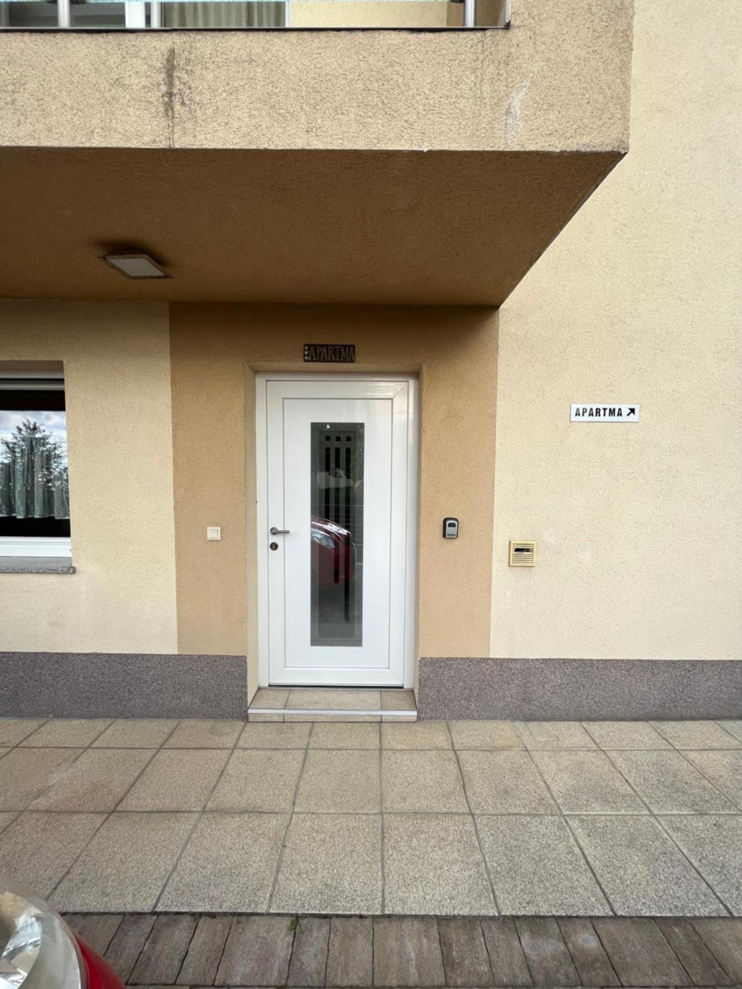Apartma Azurre Postojna Exterior foto