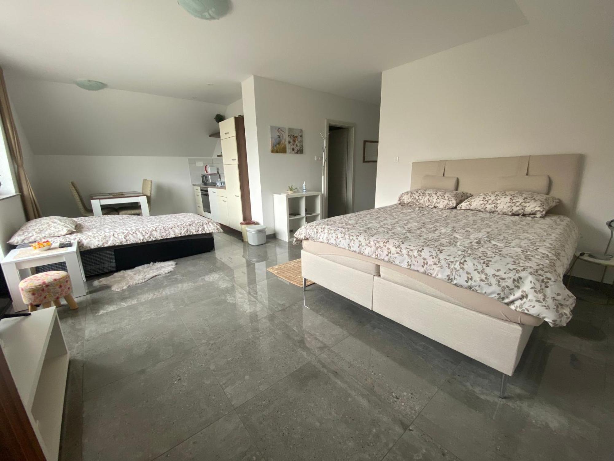 Apartma Azurre Postojna Exterior foto